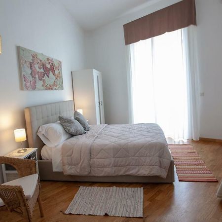 Garibaldi House Apartment Napels Buitenkant foto