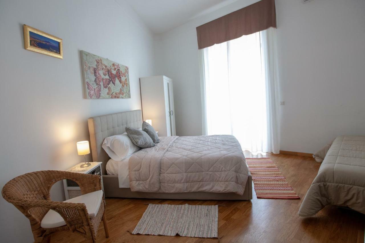 Garibaldi House Apartment Napels Buitenkant foto