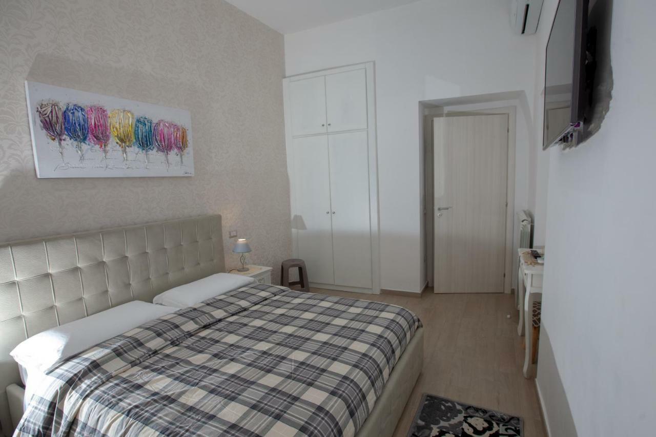 Garibaldi House Apartment Napels Buitenkant foto
