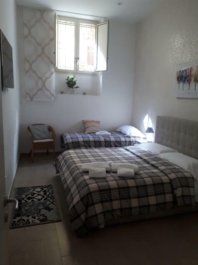 Garibaldi House Apartment Napels Buitenkant foto